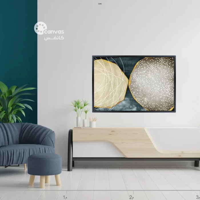 لوحة تجريدية بألوان هادئة وعناصر هندسية