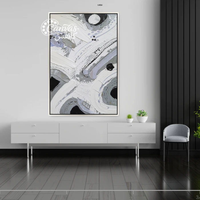 لوحة تجريدية بألوان محايدة وتفاصيل دقيقة