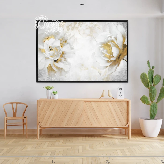 لوحة زهور بيضاء مع لمسات ذهبية