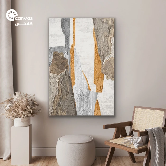 لوحة فنية بتفاصيل هندسية وألوان دافئة